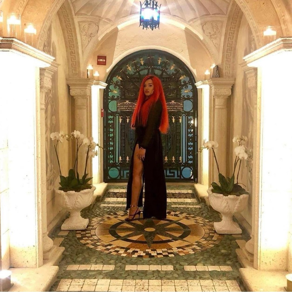 Welcome to my closet! 👠👜🕶️💄💋